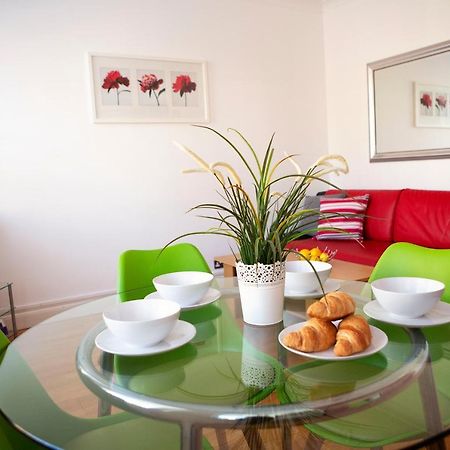 Apt 2, Opera House By Indigo Flats Лондон Екстериор снимка